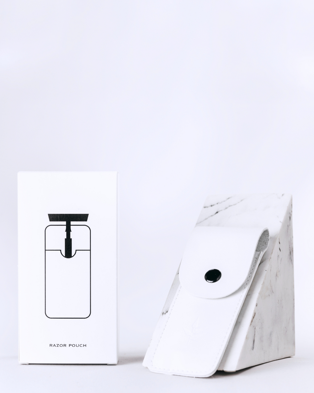 LIQUIDACIÓN Funda Maquinilla de Afeitar Blanca